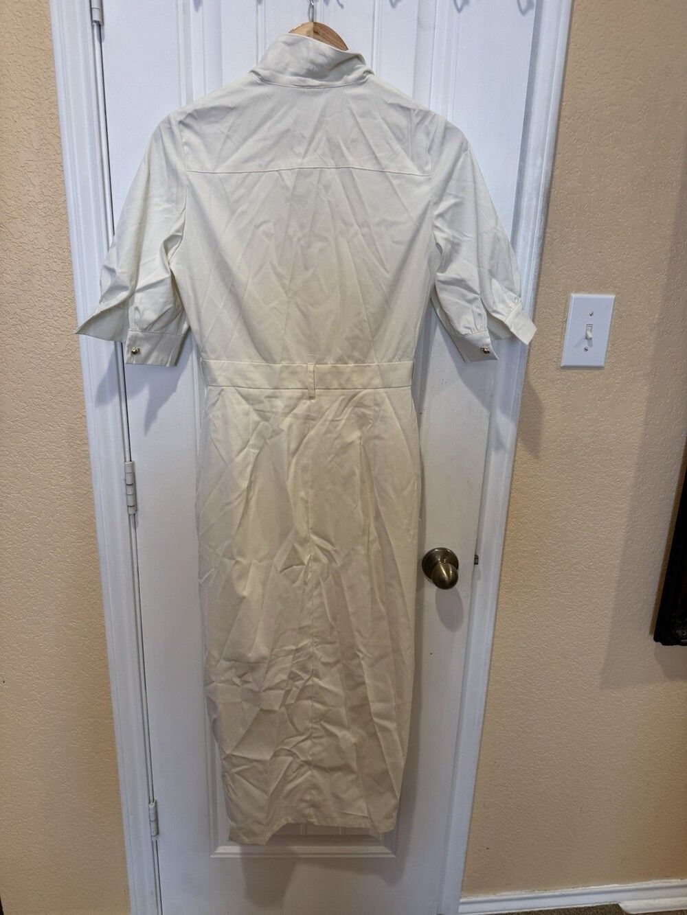 Modesees Ivory Ruched Button Front Puff Sleeve Midi Dress NWT Large - Picture 6 of 13